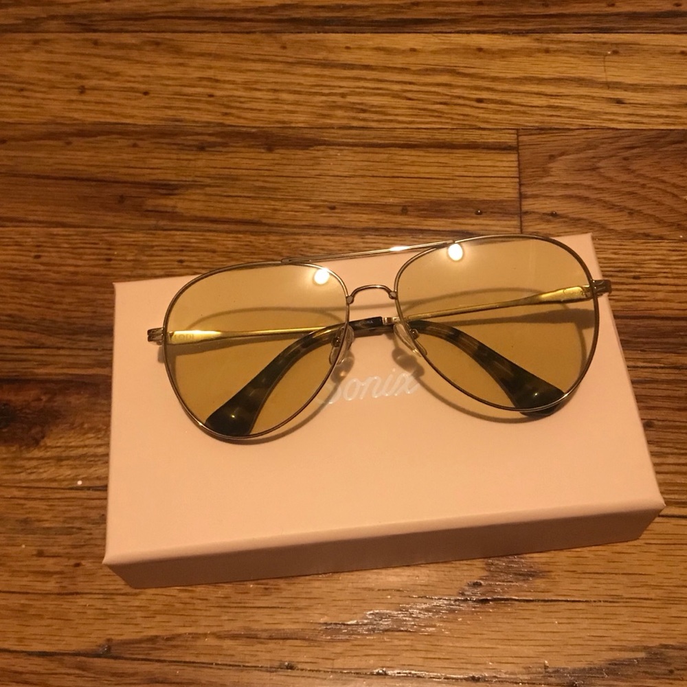 Sonix Lodi Honey Sunglasses